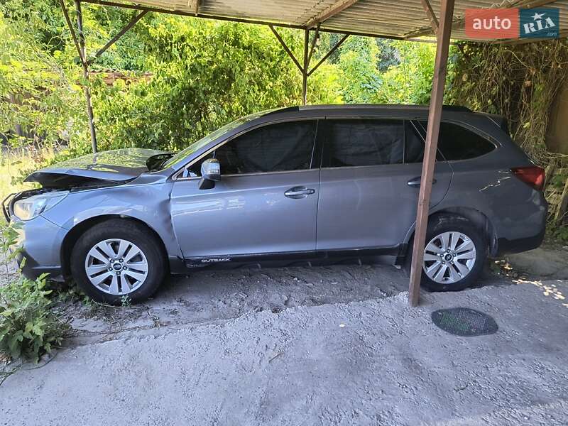 Subaru Outback 2016