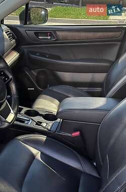 Универсал Subaru Outback 2017 в 
