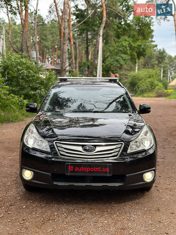 Subaru Outback 2011