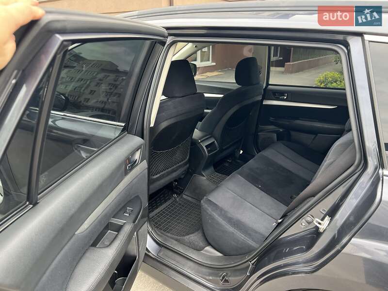 Универсал Subaru Outback 2012 в Киеве фото 21 Универсал Subaru Outback 2012 в Киеве