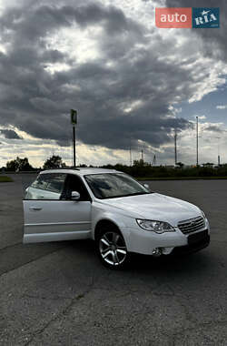 Универсал Subaru Outback 2008 в Чопе