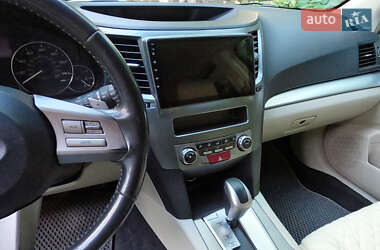Универсал Subaru Outback 2010 в Одессе