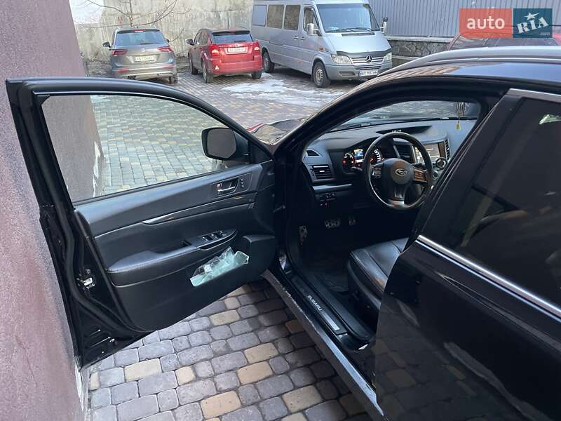 Универсал Subaru Outback 2013 в Виннице