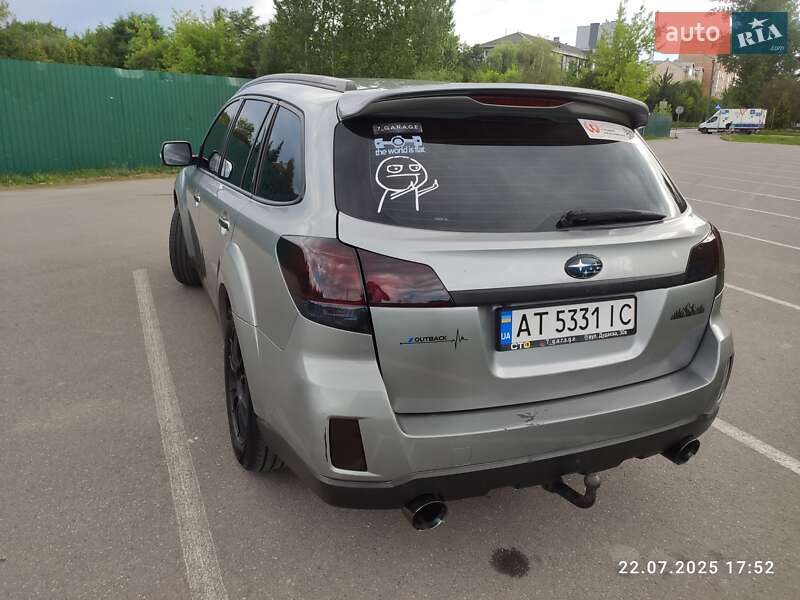 Универсал Subaru Outback 2009 в Ивано-Франковске