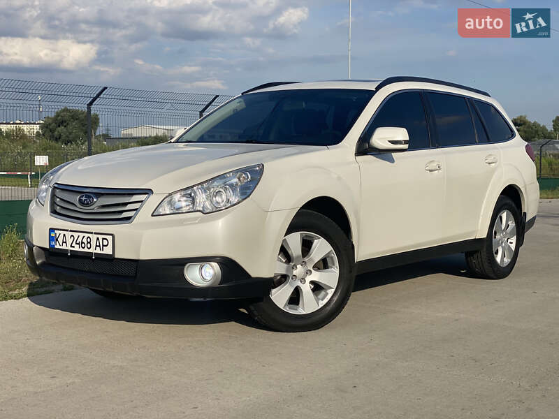 Subaru Outback 2011