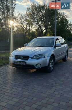 SUBARU OUTBACK 2004