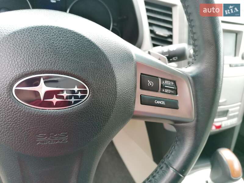 Универсал Subaru Outback 2013 в Каменском