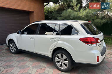 Універсал Subaru Outback 2012 в Києві