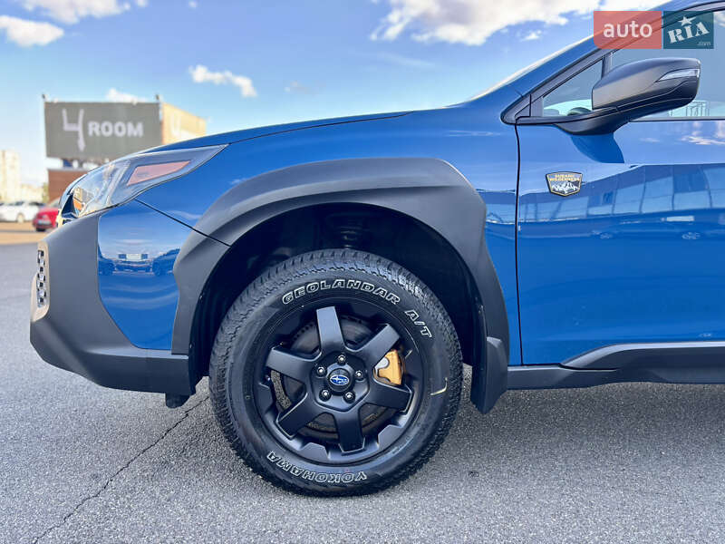 Внедорожник / Кроссовер Subaru Outback 2023 в Киеве