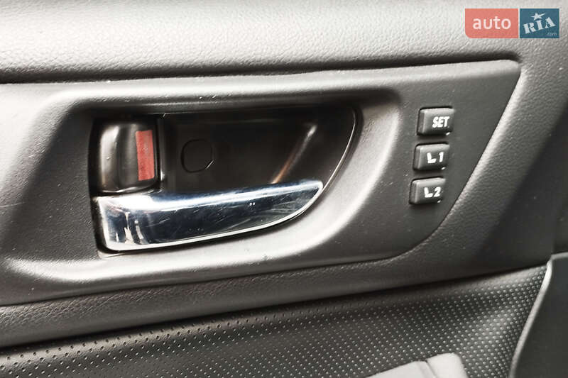 Универсал Subaru Outback 2017 в Киеве