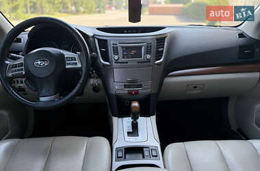 Универсал Subaru Outback 2013 в 