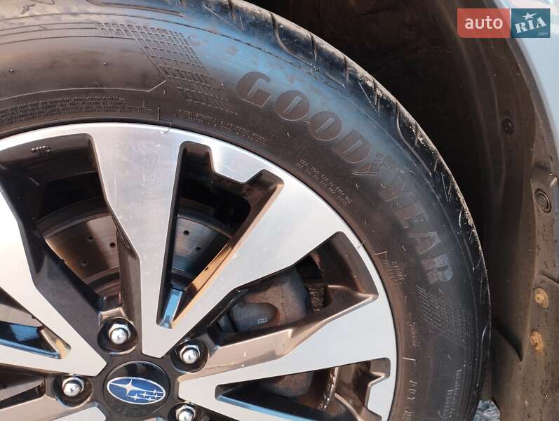 Универсал Subaru Outback 2017 в Киеве
