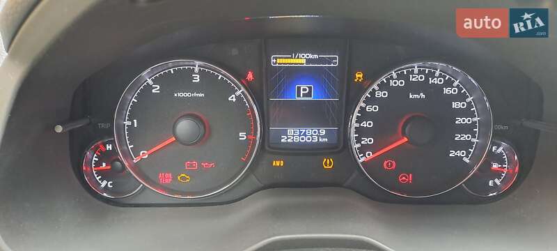 Универсал Subaru Outback 2014 в Вараше