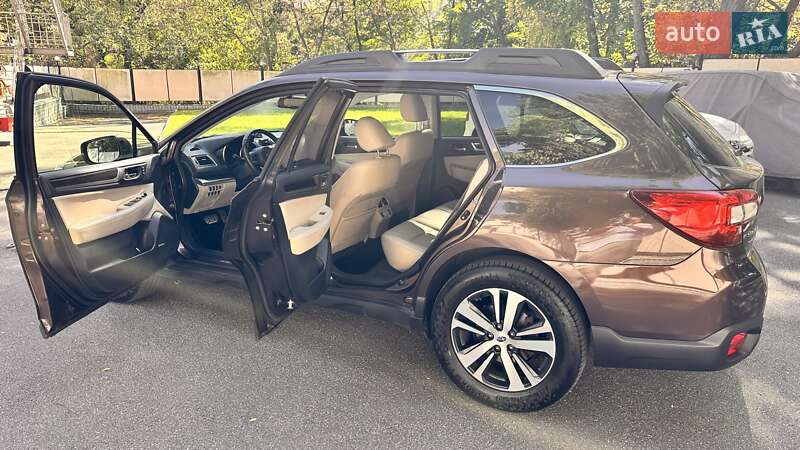 Универсал Subaru Outback 2018 в Киеве