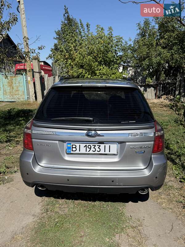 Универсал Subaru Outback 2009 в Петропавловке