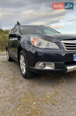 Универсал Subaru Outback 2012 в 