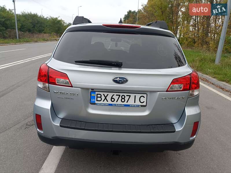 Универсал Subaru Outback 2013 в Хмельницком