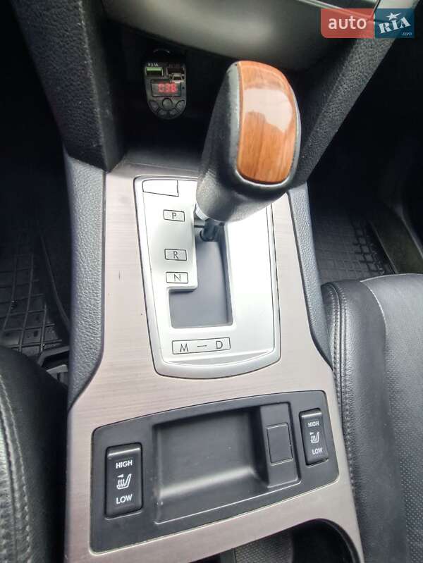 Универсал Subaru Outback 2013 в Хмельницком