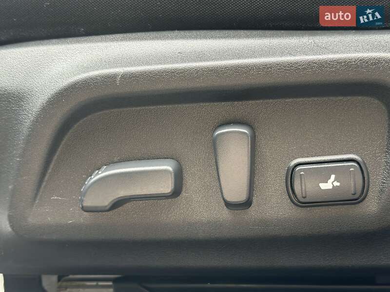 Універсал Subaru Outback 2014 в Дрогобичі