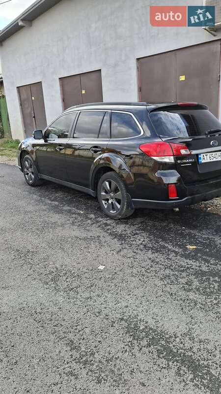 Універсал Subaru Outback 2009 в Івано-Франківську