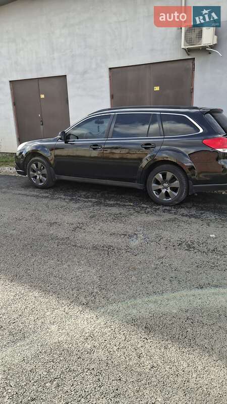 Універсал Subaru Outback 2009 в Івано-Франківську