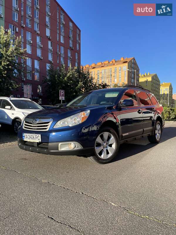 Универсал Subaru Outback 2011 в Киеве