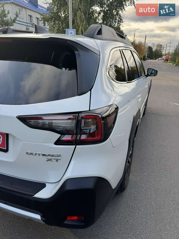 Универсал Subaru Outback 2023 в Киеве