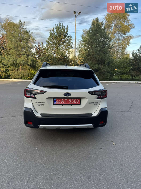 Универсал Subaru Outback 2023 в Киеве