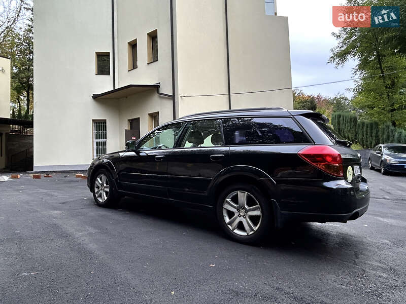 Универсал Subaru Outback 2004 в Киеве
