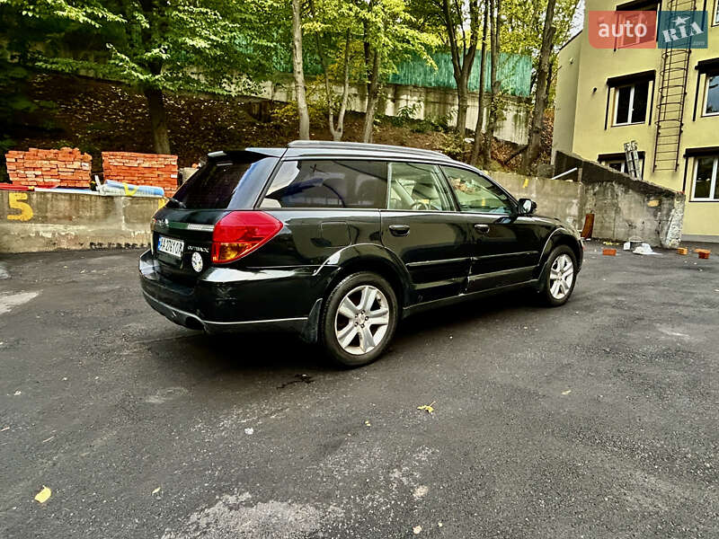 Универсал Subaru Outback 2004 в Киеве