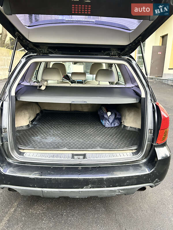 Универсал Subaru Outback 2004 в Киеве