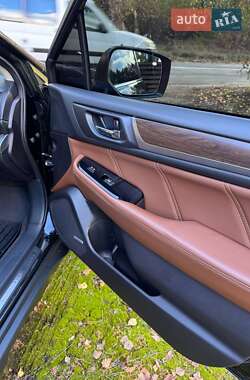 Универсал Subaru Outback 2017 в 