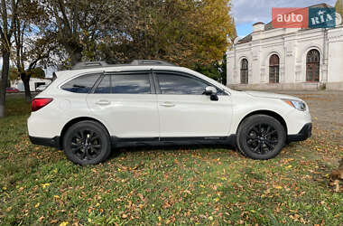 Універсал Subaru Outback 2015 в Новоселиці