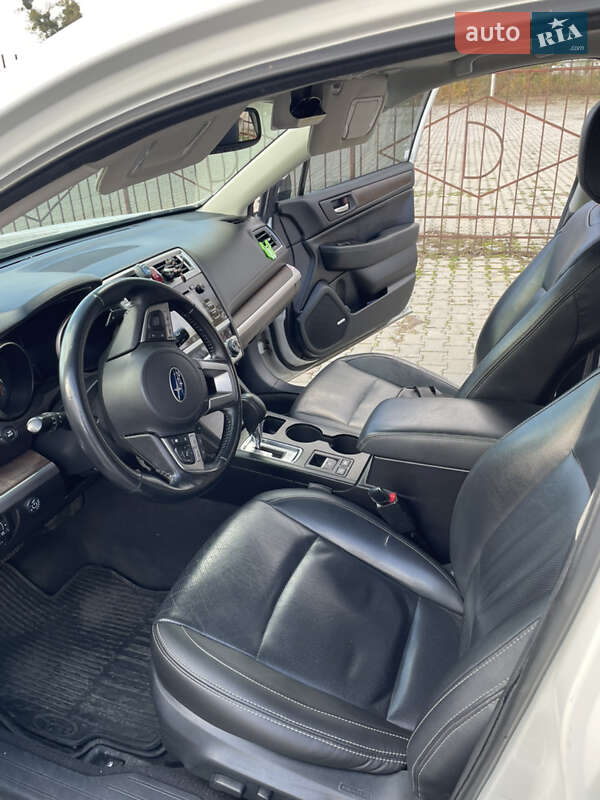 Універсал Subaru Outback 2015 в Новоселиці