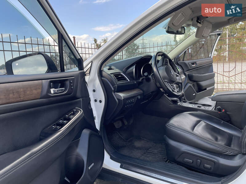 Універсал Subaru Outback 2015 в Новоселиці