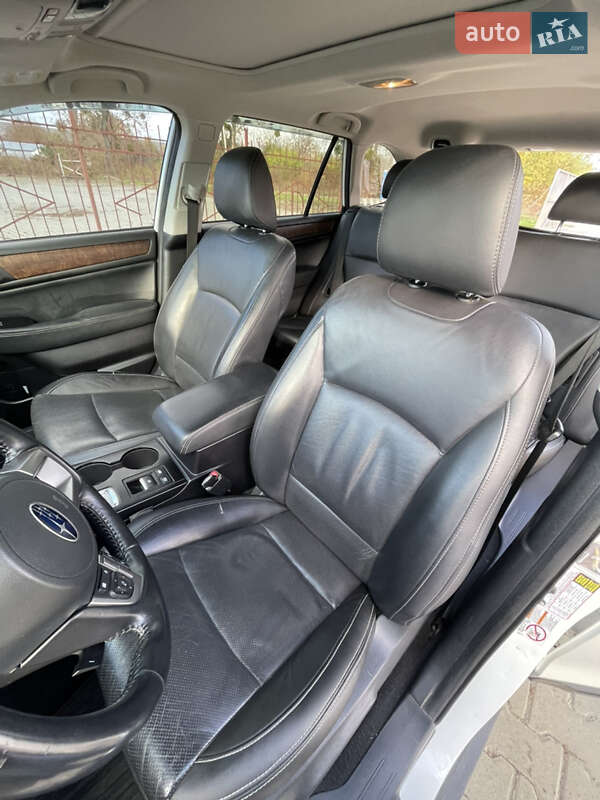 Універсал Subaru Outback 2015 в Новоселиці