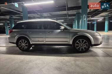 Универсал Subaru Outback 2004 в  фото 2 Универсал Subaru Outback 2004 в