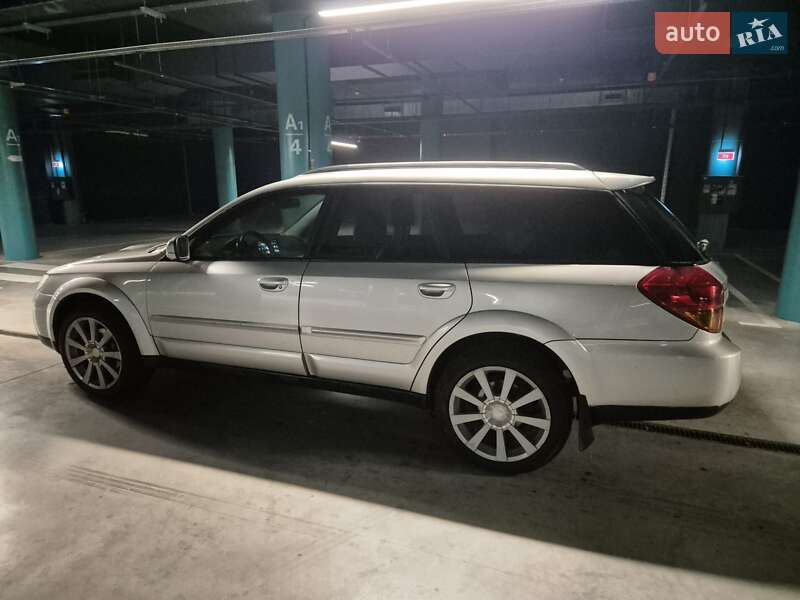 Універсал Subaru Outback 2003 в Києві