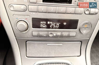 Универсал Subaru Outback 2006 в  фото 26 Универсал Subaru Outback 2006 в
