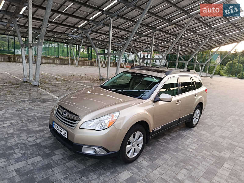 Универсал Subaru Outback 2010 в 