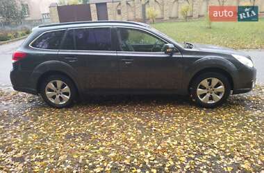 Универсал Subaru Outback 2011 в 