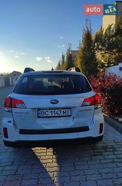 Універсал Subaru Outback 2013 в  фото 8 Універсал Subaru Outback 2013 в