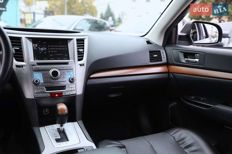 Універсал Subaru Outback 2014 в Харкові