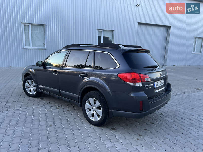 Универсал Subaru Outback 2011 в Ивано-Франковске