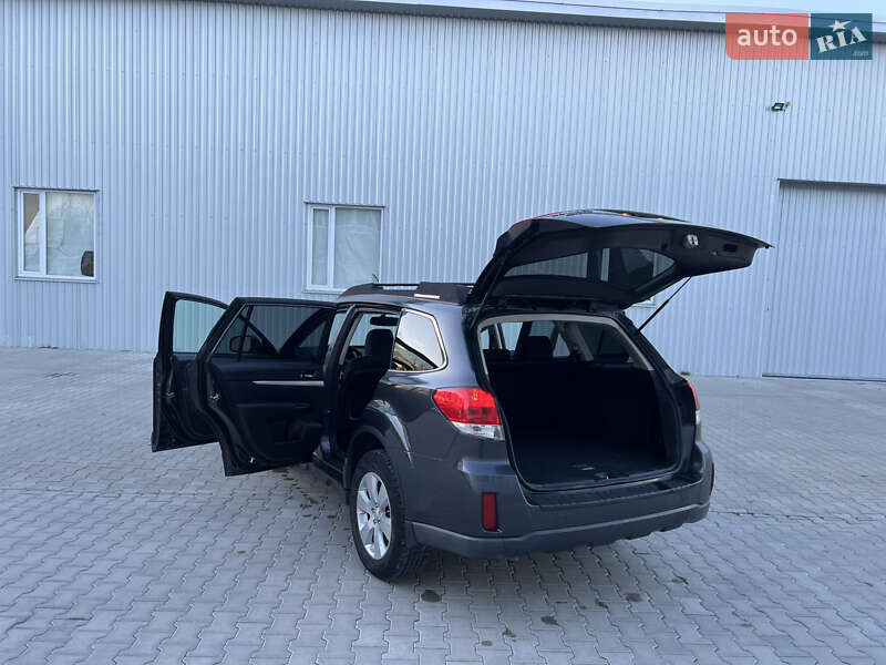 Универсал Subaru Outback 2011 в Ивано-Франковске