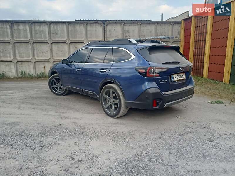 Внедорожник / Кроссовер Subaru Outback 2021 в Днепре