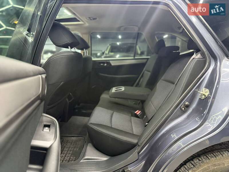 Универсал Subaru Outback 2016 в Черновцах