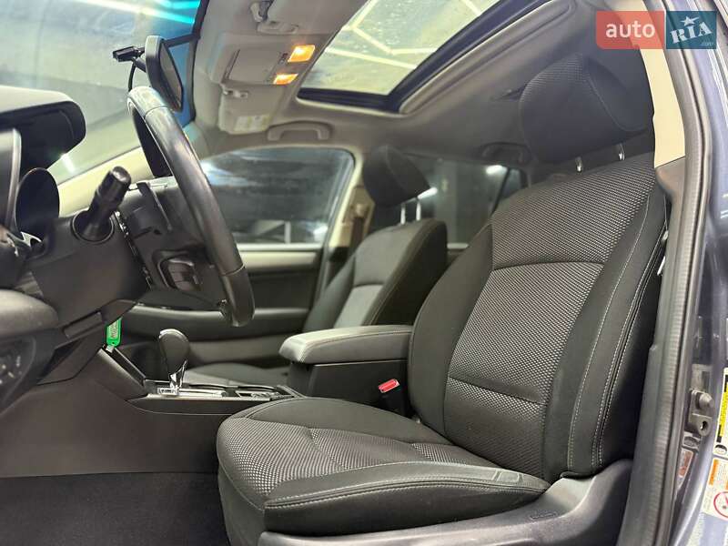 Универсал Subaru Outback 2016 в Черновцах