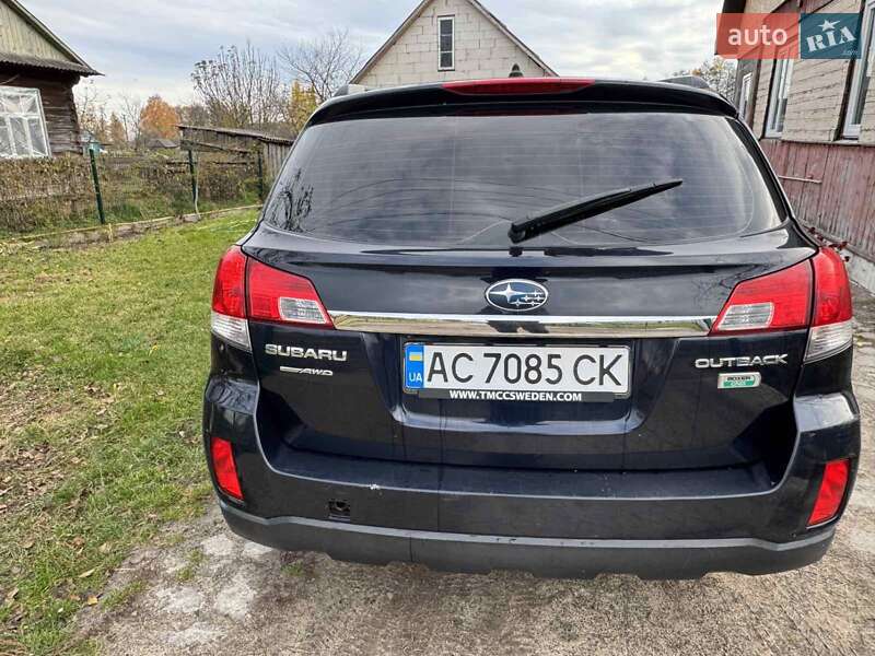 Универсал Subaru Outback 2013 в Луцке