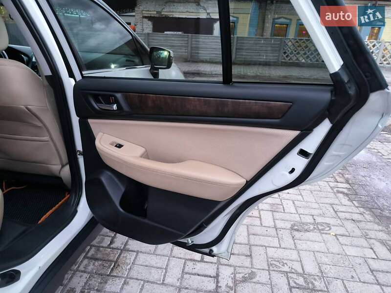 Универсал Subaru Outback 2015 в Новомосковске фото 20 Универсал Subaru Outback 2015 в Новомосковске